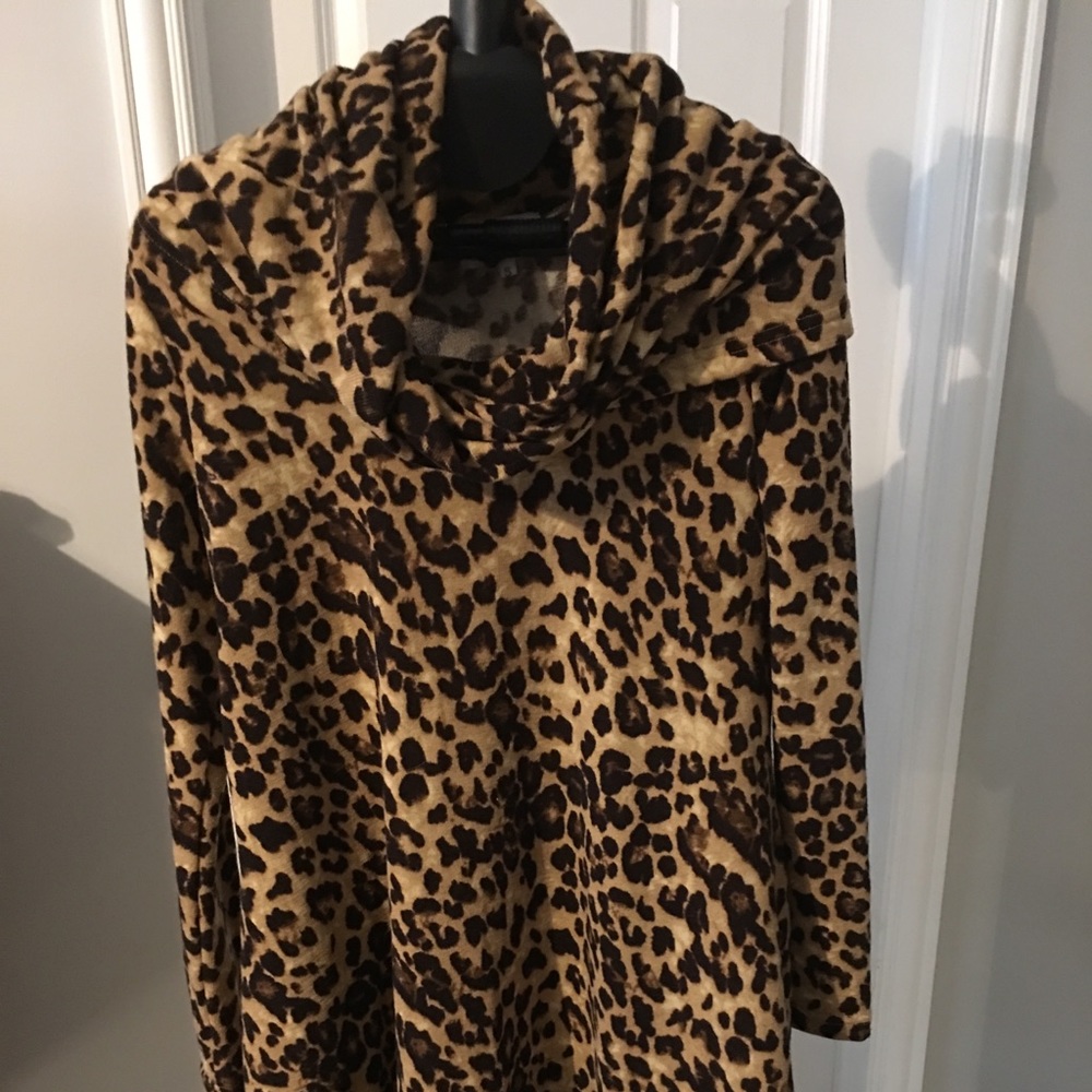 Leopard tunic top